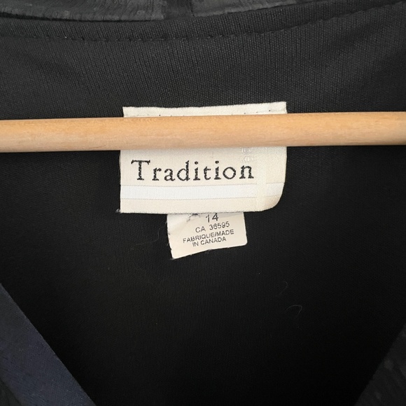 Vintage Blouse Sheer Flare sleeve Dark Romantic Ruffled Fairy Polka dot Sz 14 - Picture 6 of 15